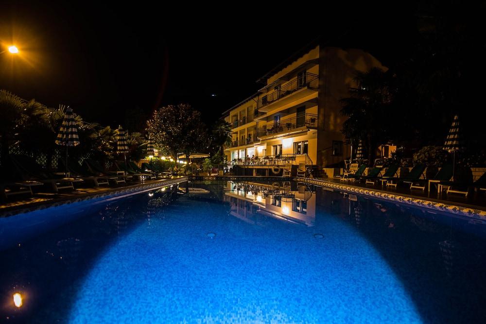 Hotel Casa Serena Malcesine Buitenkant foto