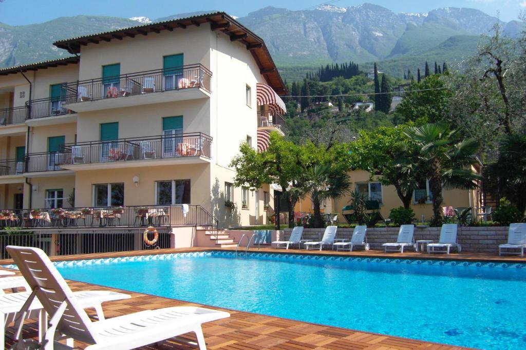 Hotel Casa Serena Malcesine Buitenkant foto