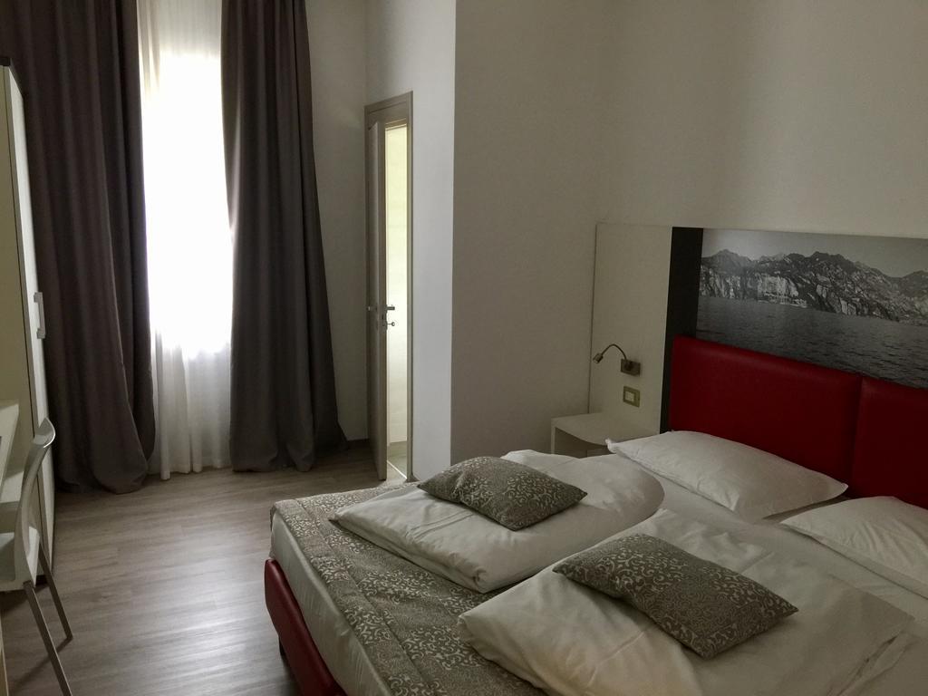 Hotel Casa Serena Malcesine Buitenkant foto